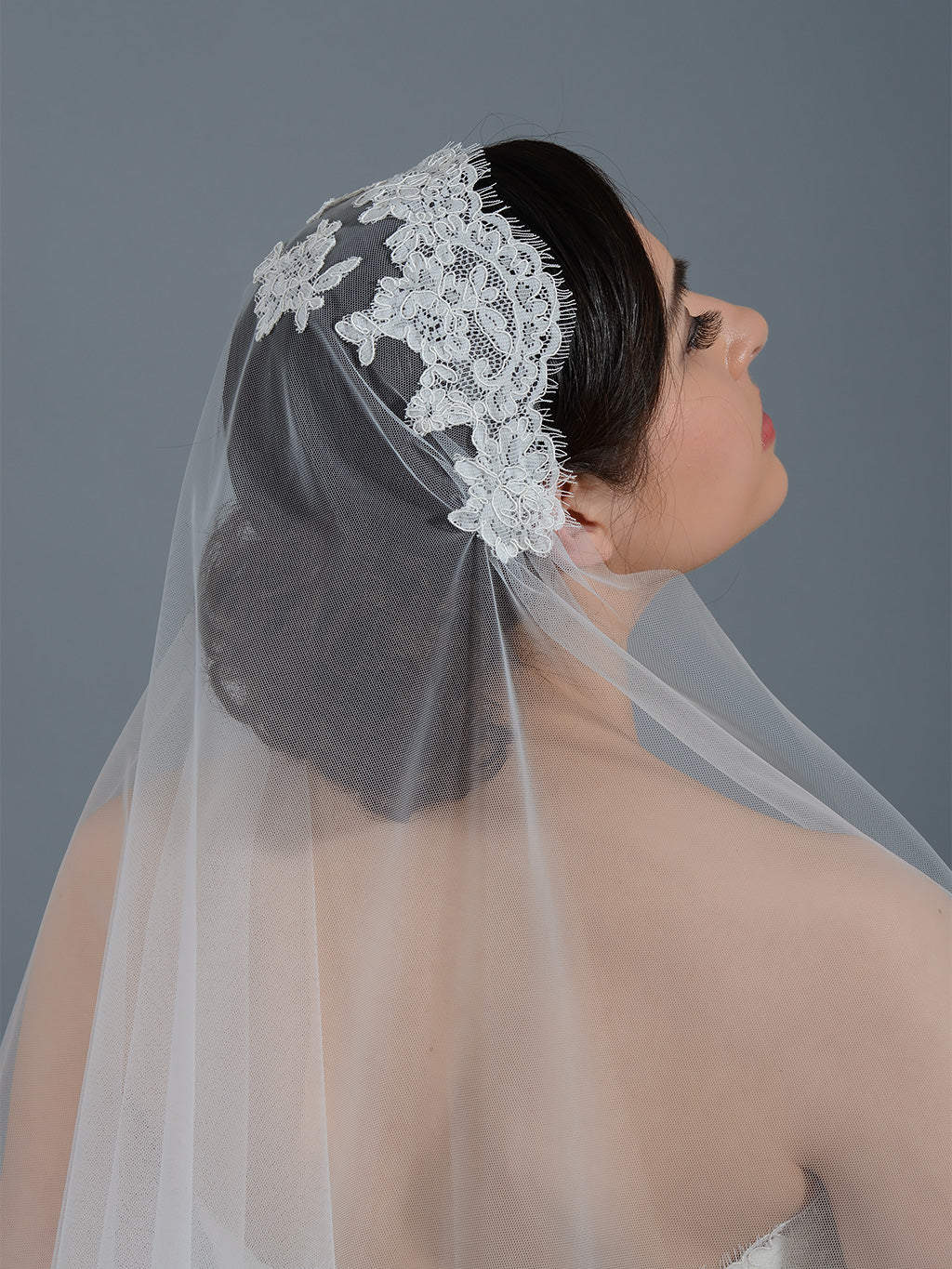 Tulip Bridal Ivory Short Elbow Alencon Lace Wedding Veil V050