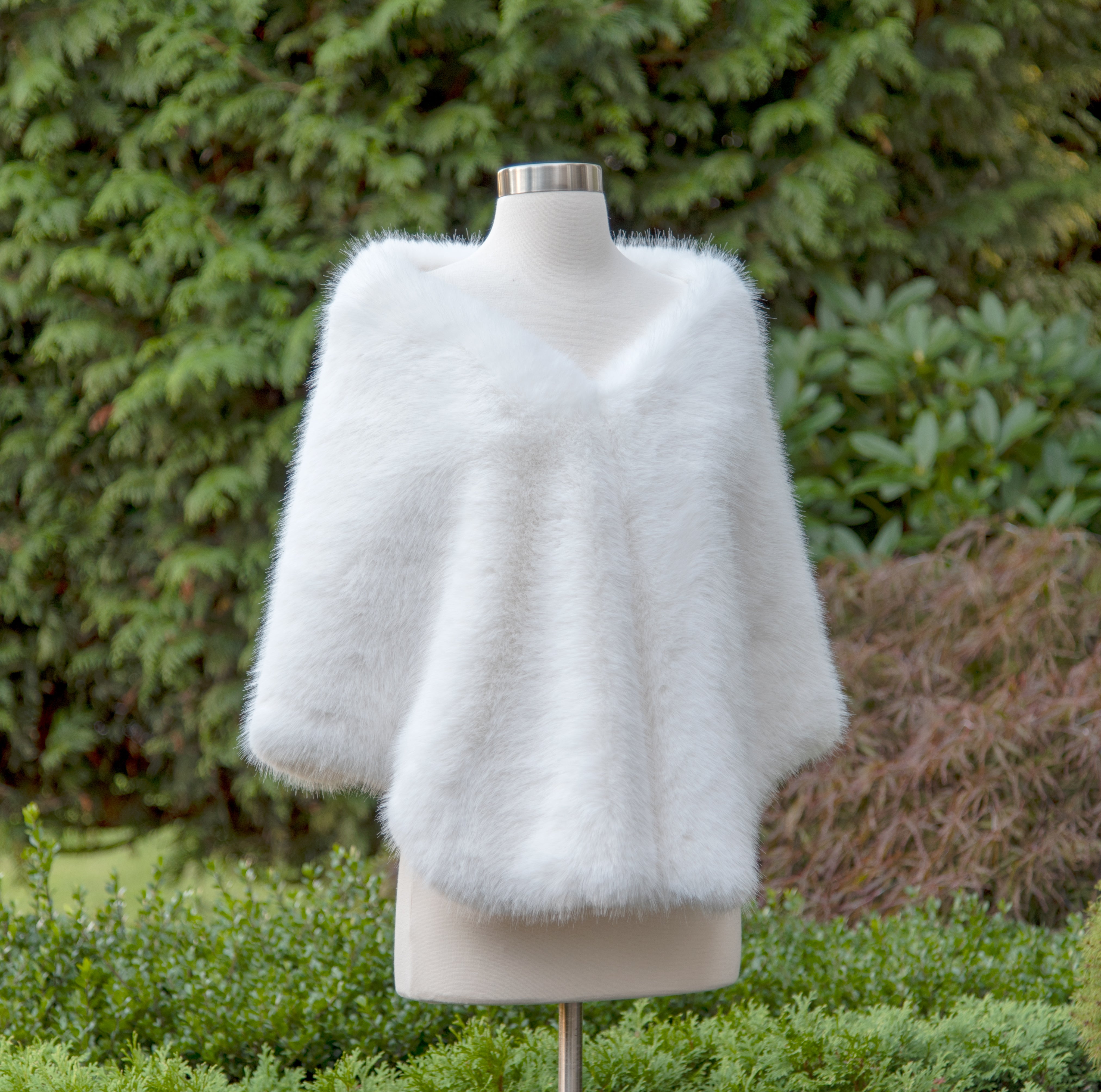 20" Wide Pure Light Ivory Faux Fur Wrap – Tulip Bridal