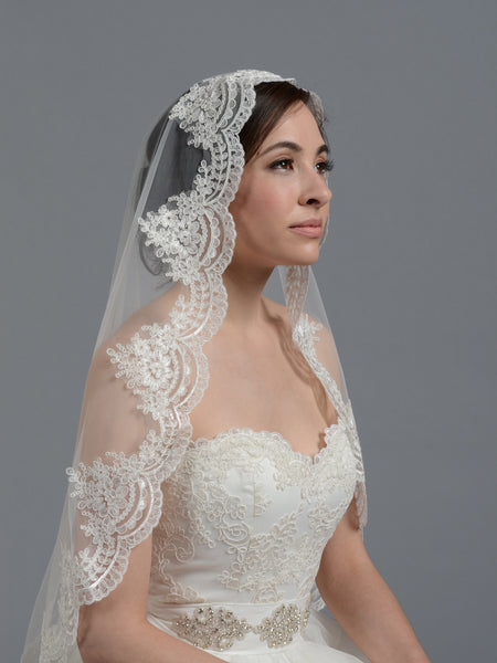 M65 Fingertip Length Mantilla retailer Veil