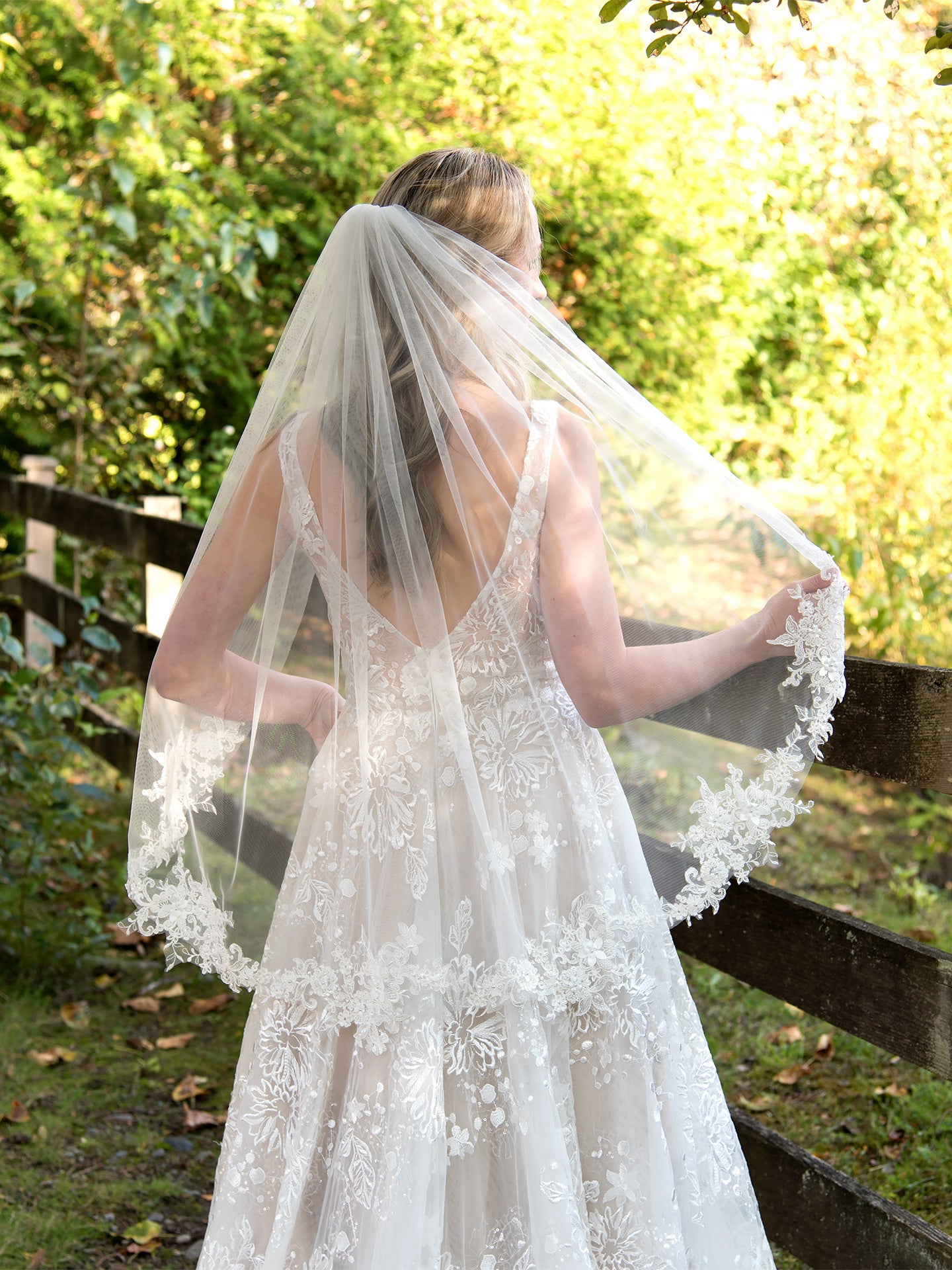 Ivory lace wedding veil best sale